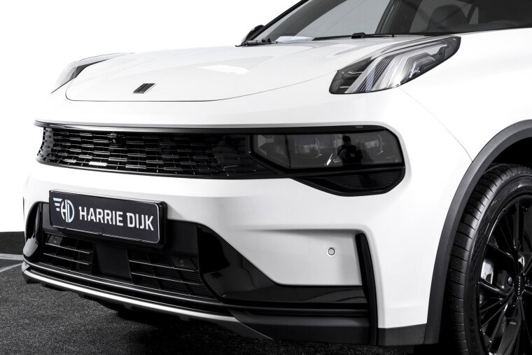 Lynk & Co - 01