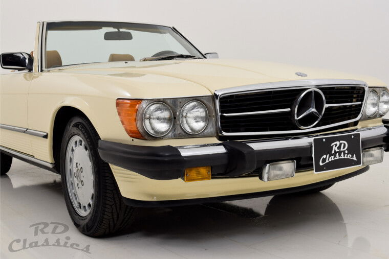 Mercedes-Benz SL-Klasse 560SL