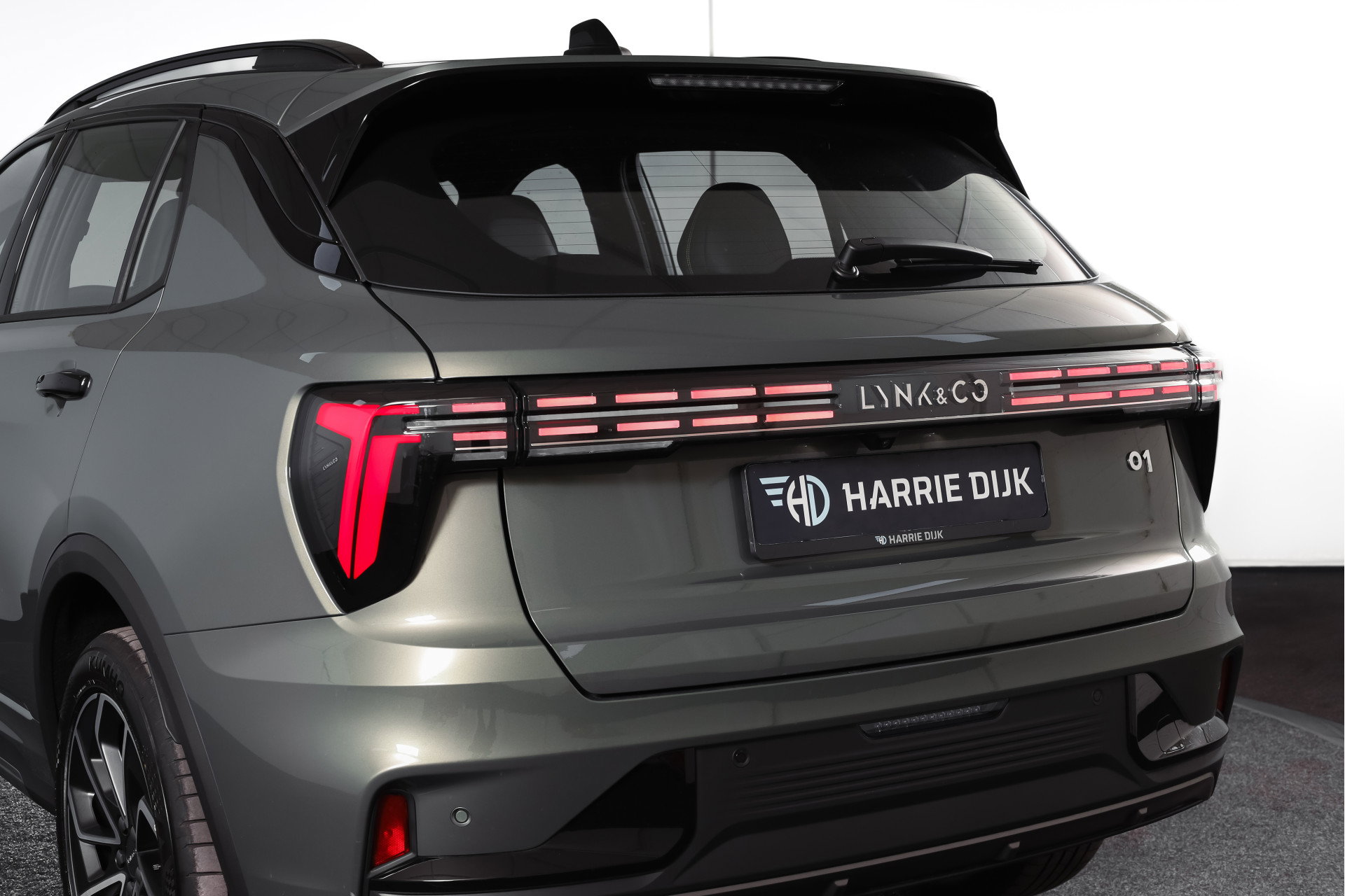 Lynk & Co - 01