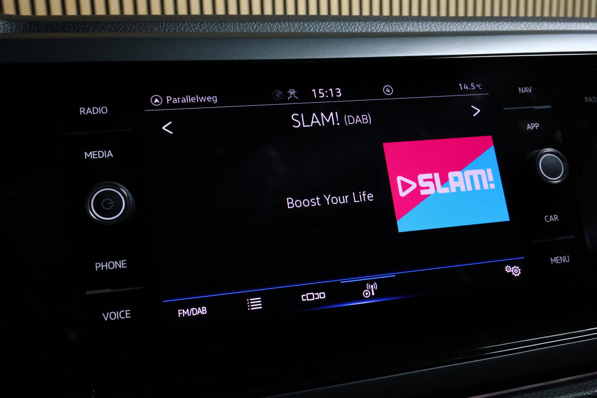 Volkswagen 1.0 TSI R-Line Business AVM DSG NAVI CARPLAY PANO STOELVW '22 - foto 29
