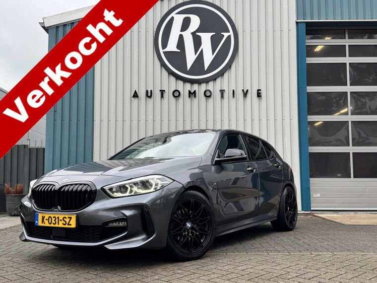 Foto van BMW 1-serie 118d M-Pakket / Virtual /