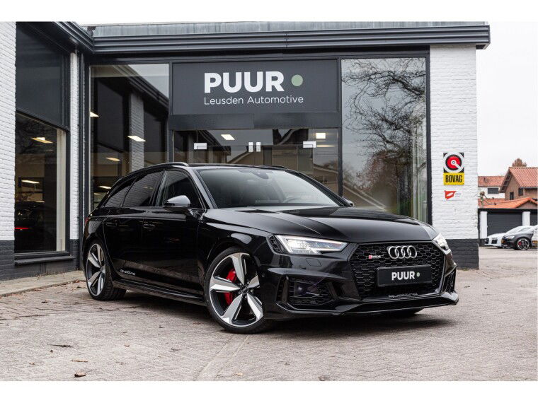 Foto van Audi RS4 2.9 TFSI QUATTRO BLACK PACK