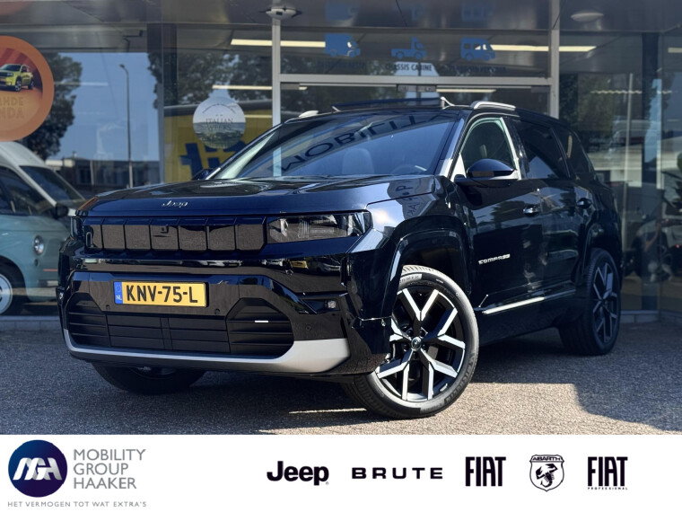 Foto van Jeep Compass First Edition 74 kWh