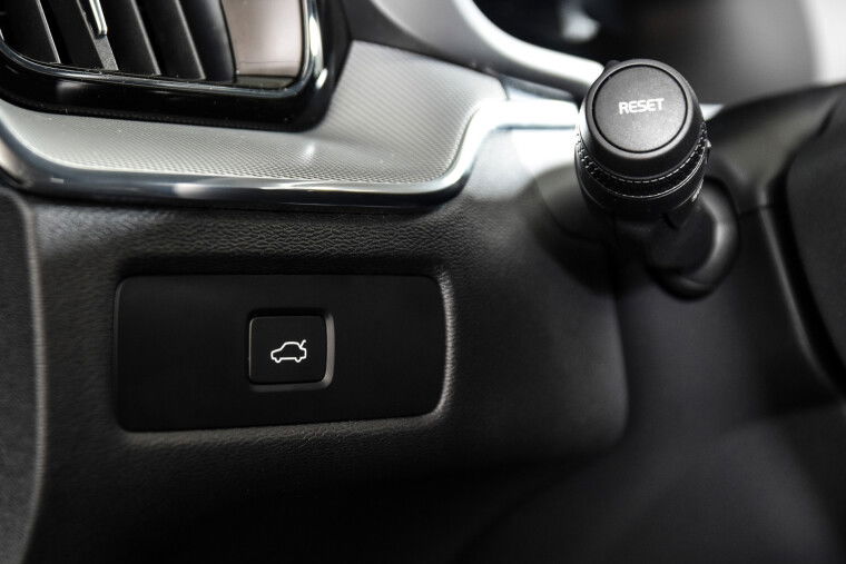 Volvo - XC60