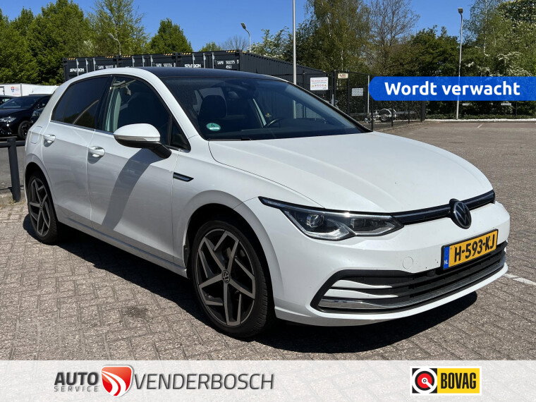 Volkswagen Golf 1.5 eTSI Style