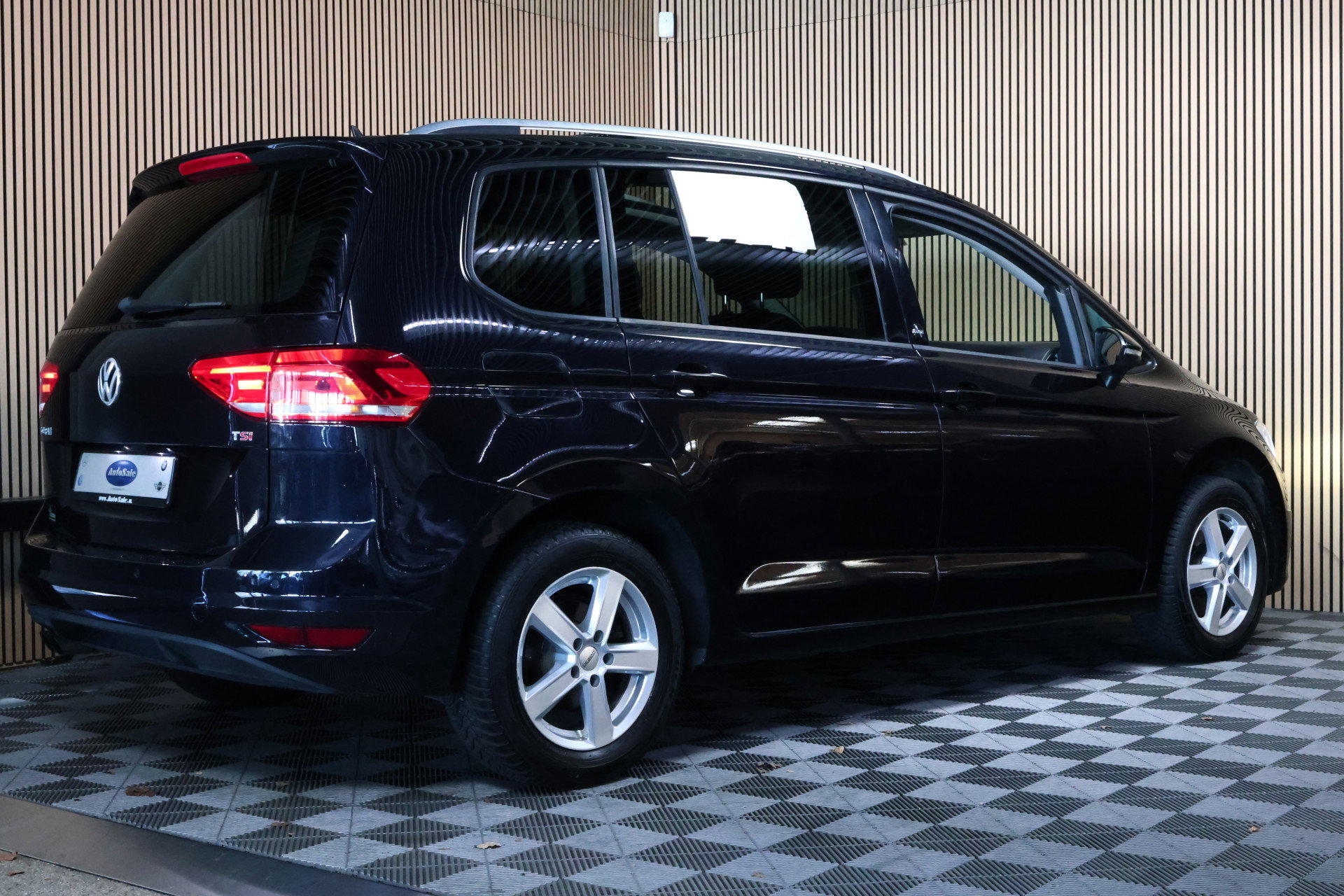 Volkswagen 1.4 TSI Highline Automaat Panodak Navigatie LED 2017 - foto 6