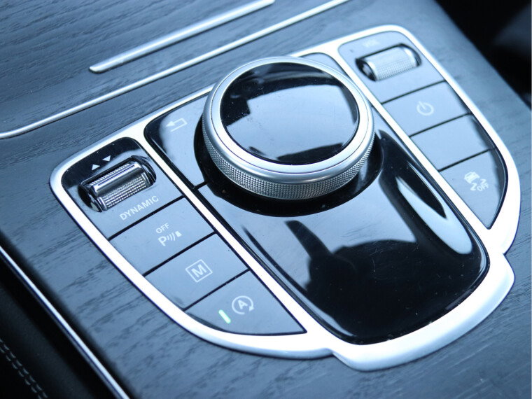 Mercedes-Benz - GLC