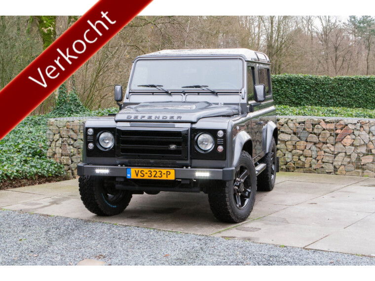 Foto van Land Rover Defender 90 TD4 Urban Commercial / Grijs Kenteken