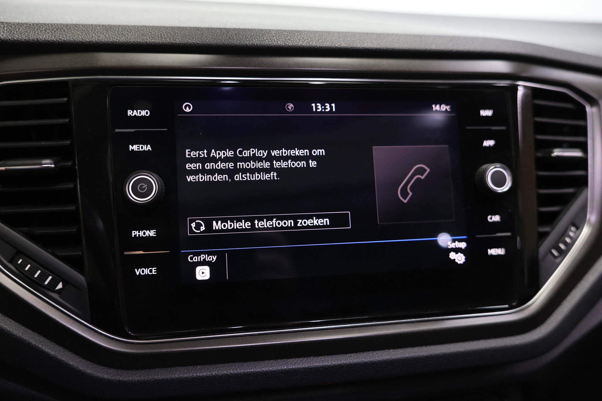 Volkswagen 1.0 TSI R-Line CLIMA VIRTUAL PDC CARPLAY CAMERA PANO LANE+FRONT Ass. '19 - foto 19