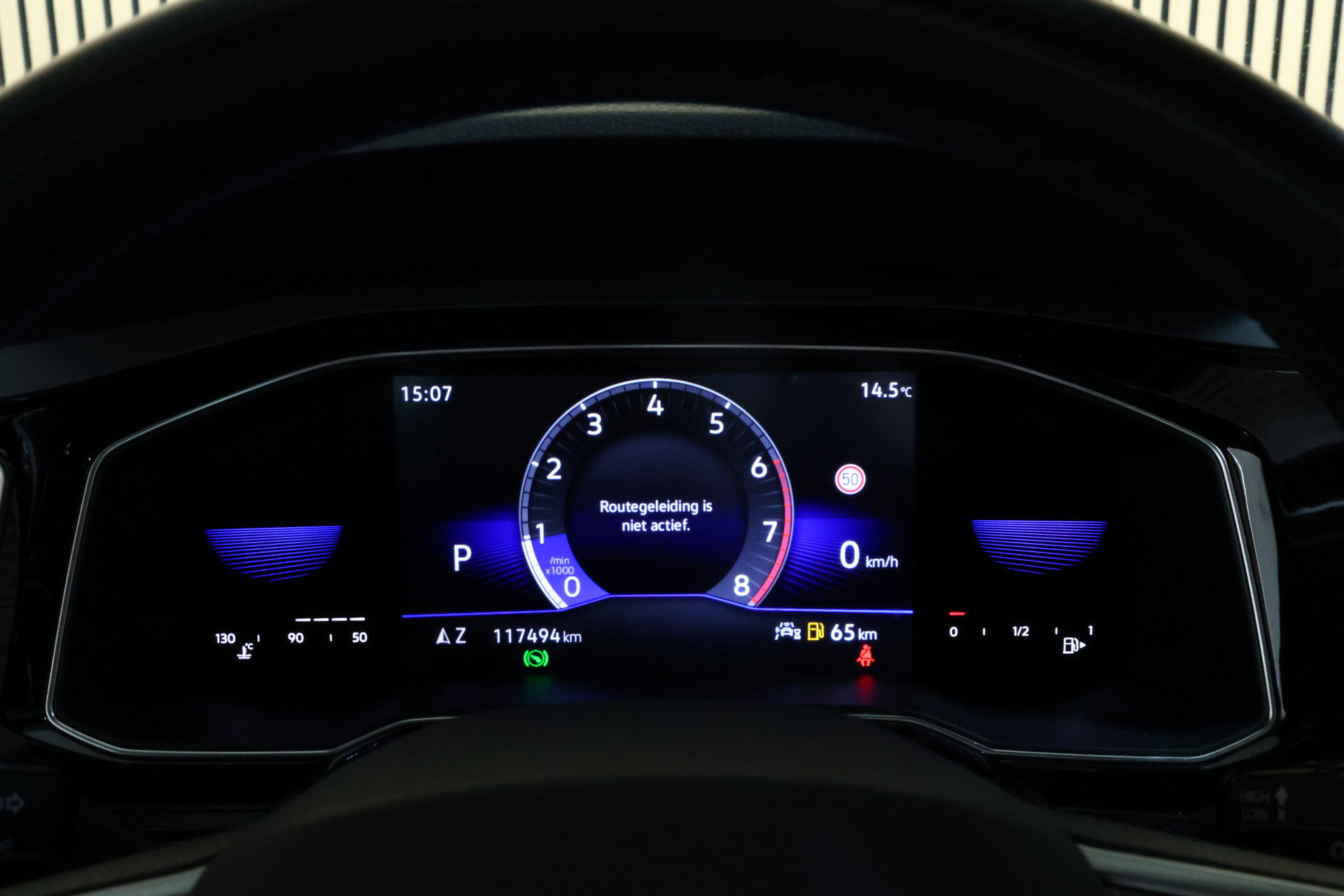 Volkswagen 1.0 TSI R-Line Business AVM DSG NAVI CARPLAY PANO STOELVW '22 - foto 21