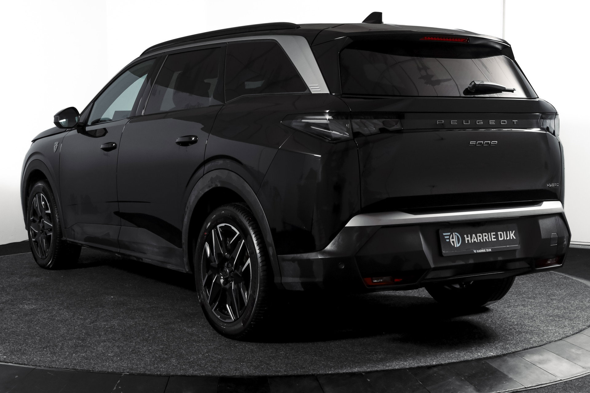 Peugeot - 5008