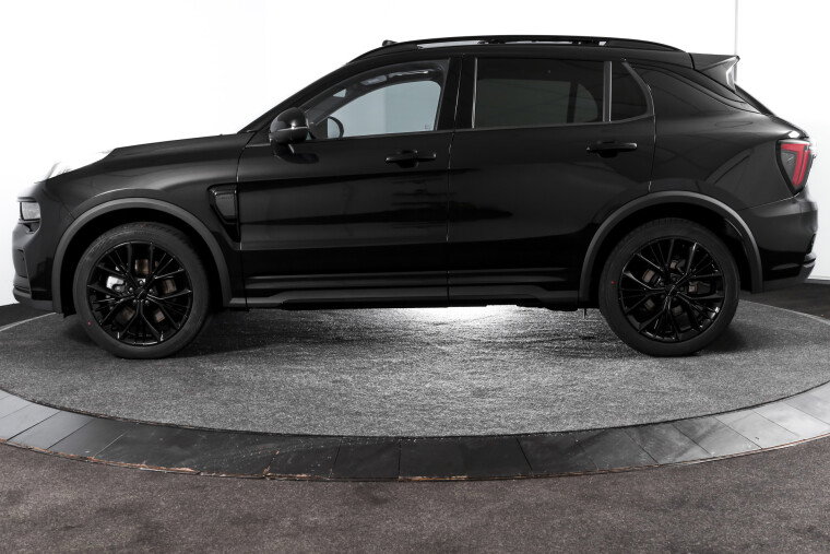 Lynk & Co - 01
