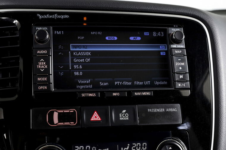 Mitsubishi - Outlander