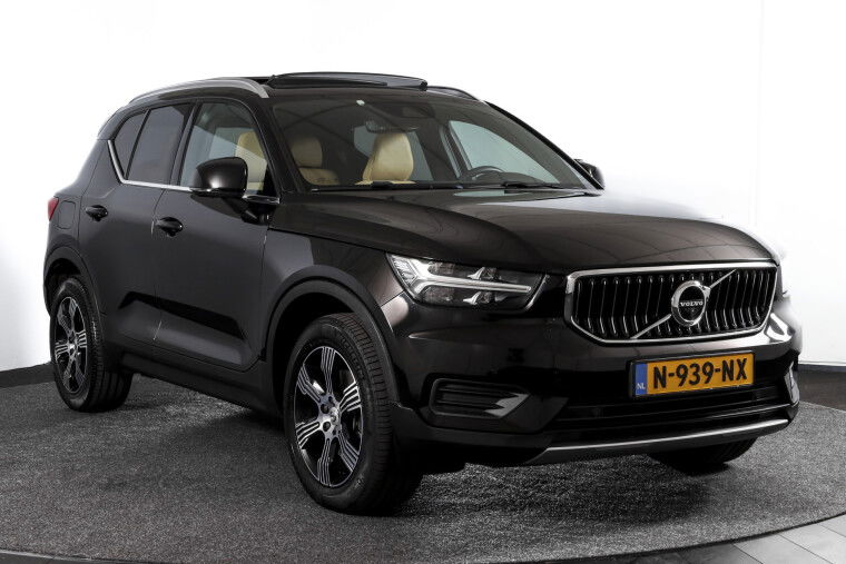 Volvo - XC40