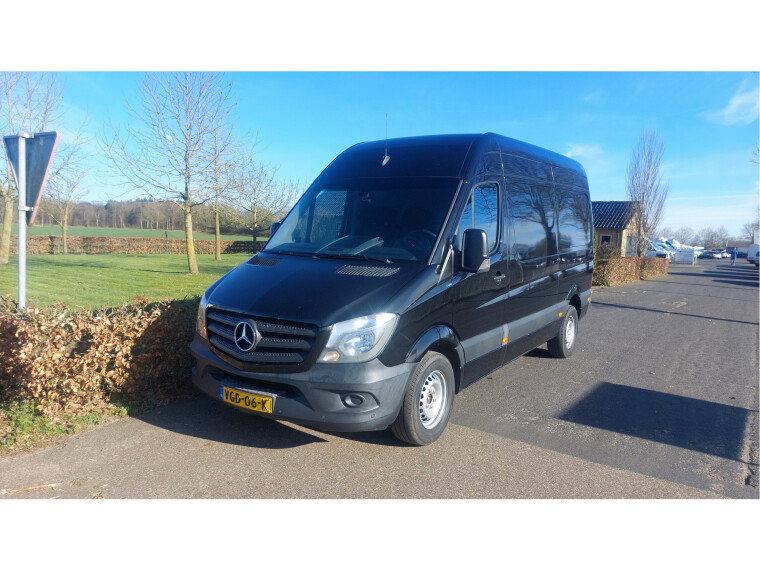 Foto van Mercedes-Benz Sprinter 519 3.0 CDI 366