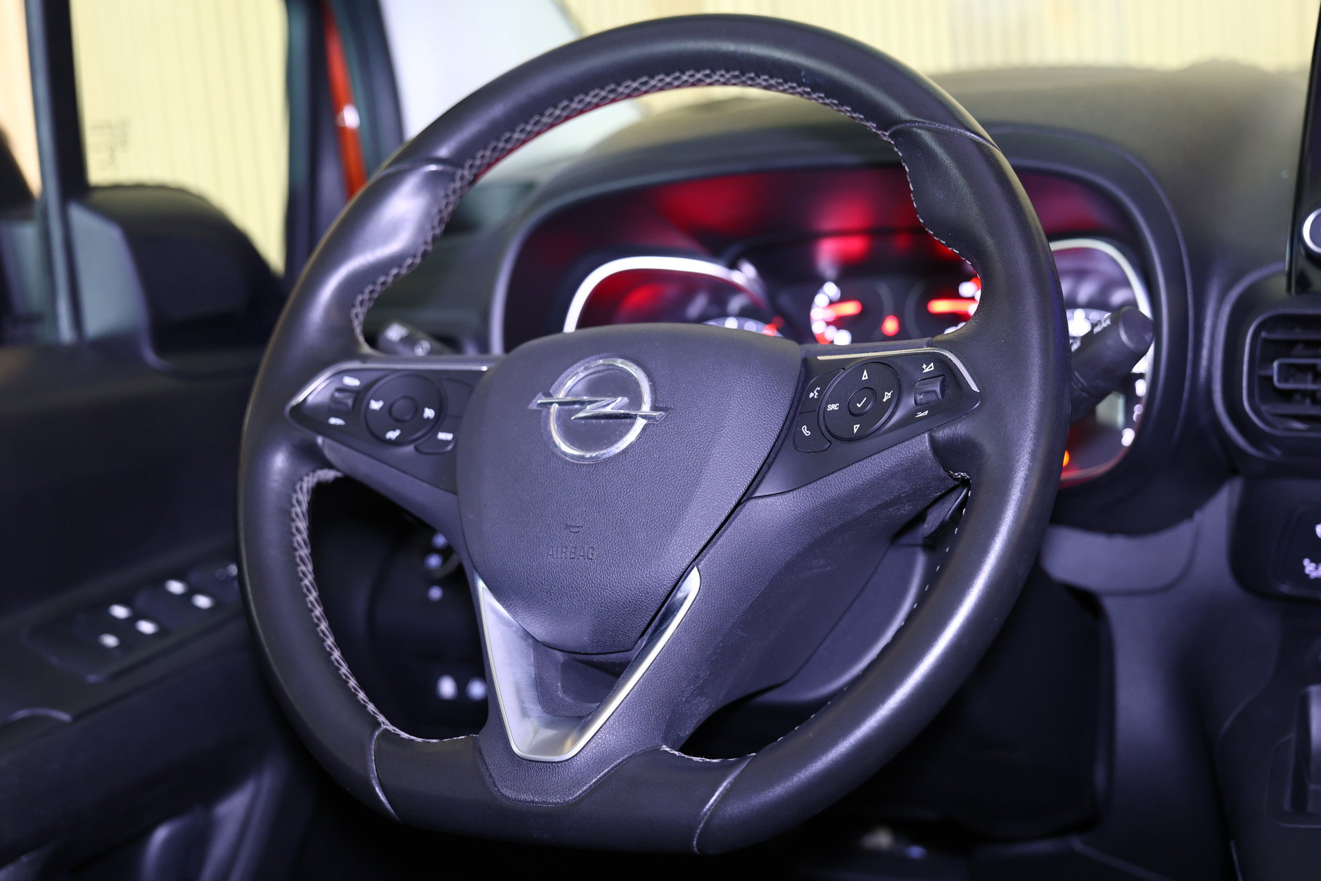 Opel Combo 1.2 Turbo Innovation XL 7pers AUTOM NAVI Carplay TREKH 360 Cam L2H1 '21 - foto 32