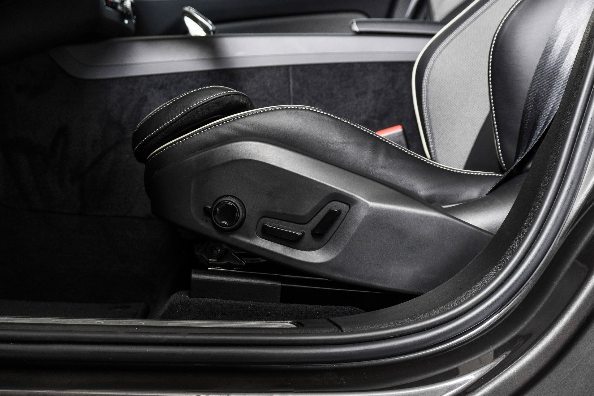 Volvo - XC60