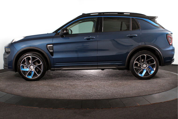 Lynk & Co - 01