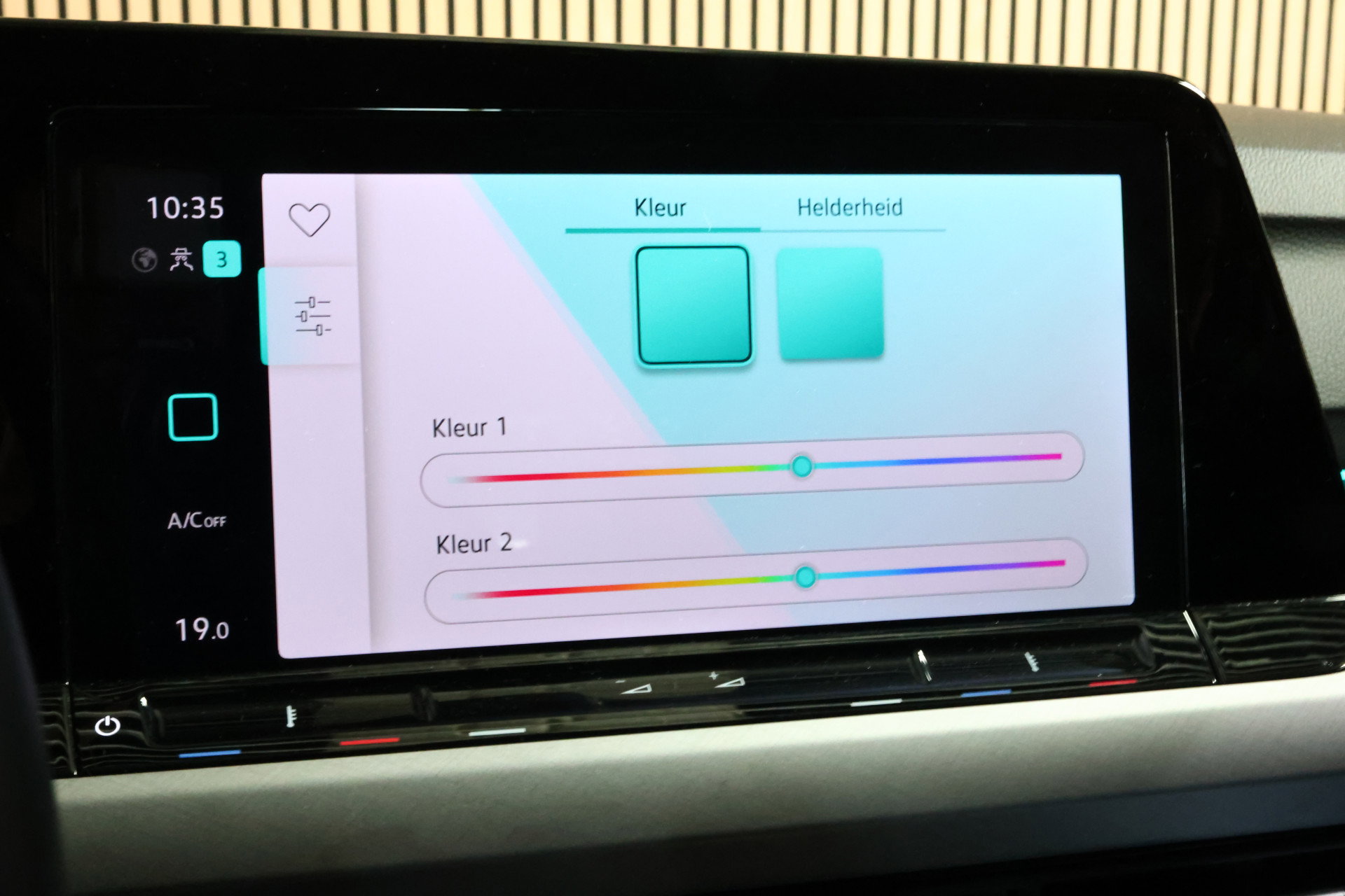 Volkswagen R line 1.0 eTsi AVM ACC CARPLAY CAMERA PDC '24 - foto 24