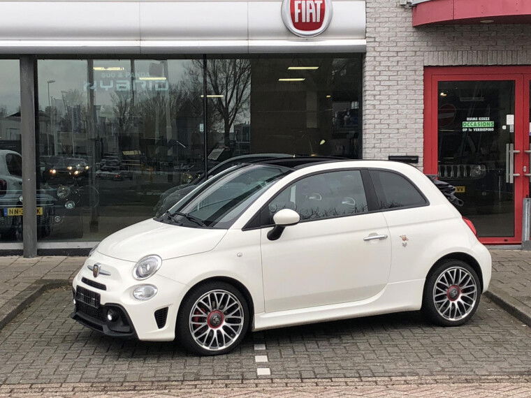 Foto van Abarth 500 1.4 T-Jet Abarth 595 145PK