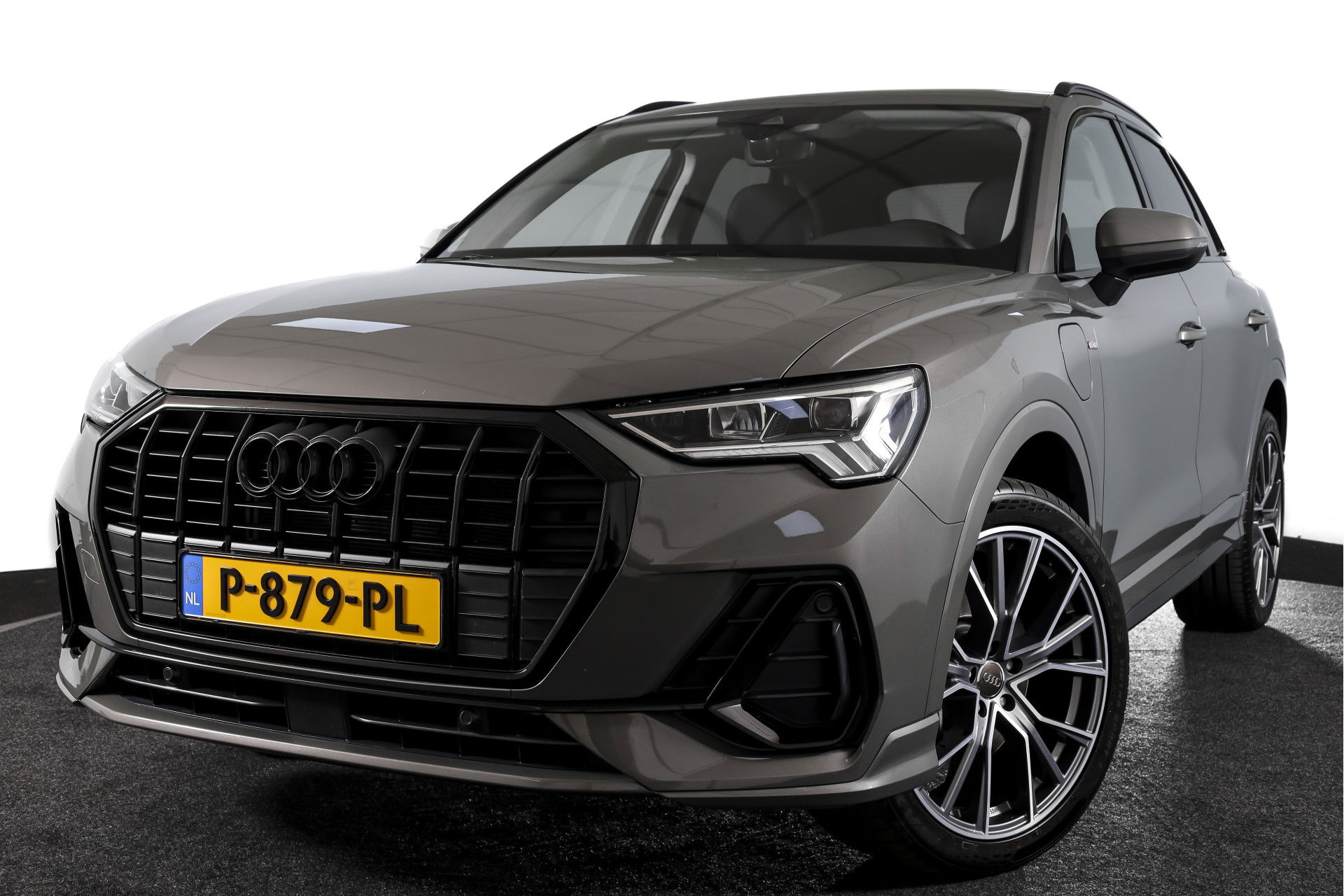 Audi - Q3