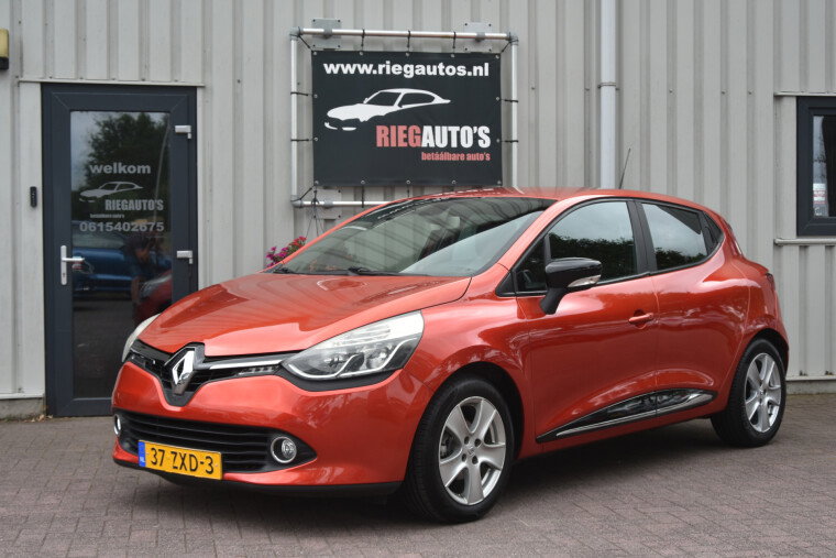 Foto van Renault Clio 0.9 TCe ECO Collection. PDC, LMV, Led verlichting!!