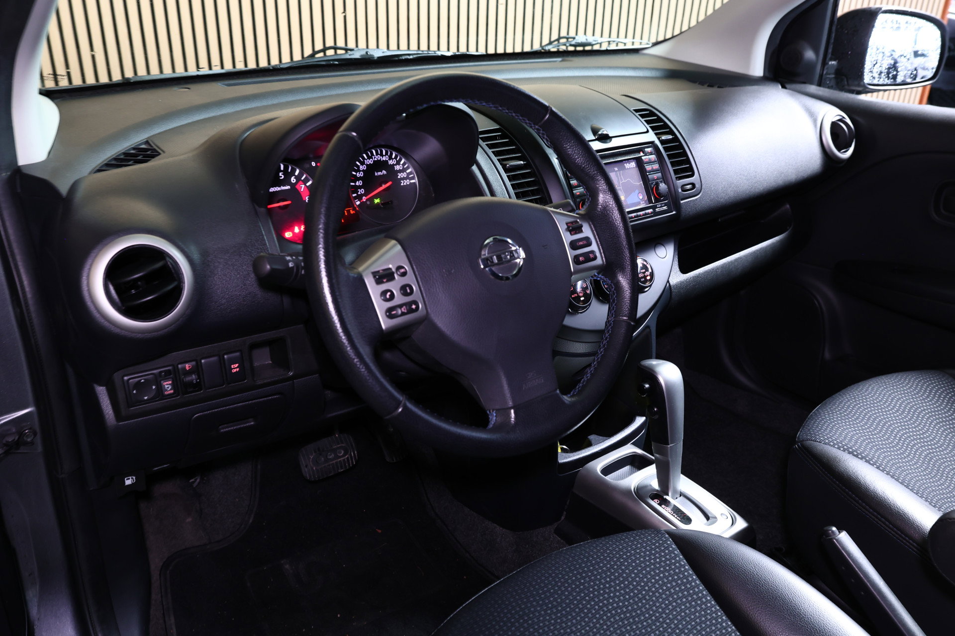 Nissan 1.6 Connect Edition AUTOM NAVI AIRCO CRUISE BT "12 - foto 22