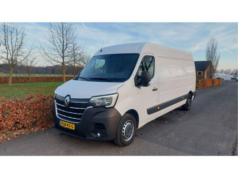 Foto van Renault Master T35 2.3 dCi 135 L3H2 Work Edition