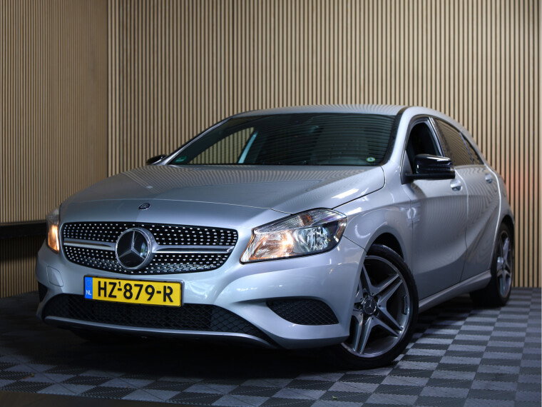 Mercedes-Benz 180 Prestige Diamant Grille AUTOMAAT Navigatie 013