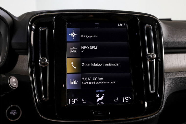 Volvo - XC40