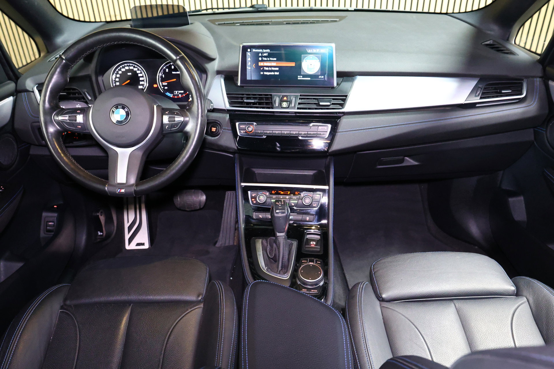 BMW Active Tourer 225xe PLUGIN HYBR M SPORT High Executive GROTE NAVI HEADUP PDC "18 - foto 2