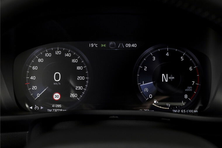 Volvo - XC40