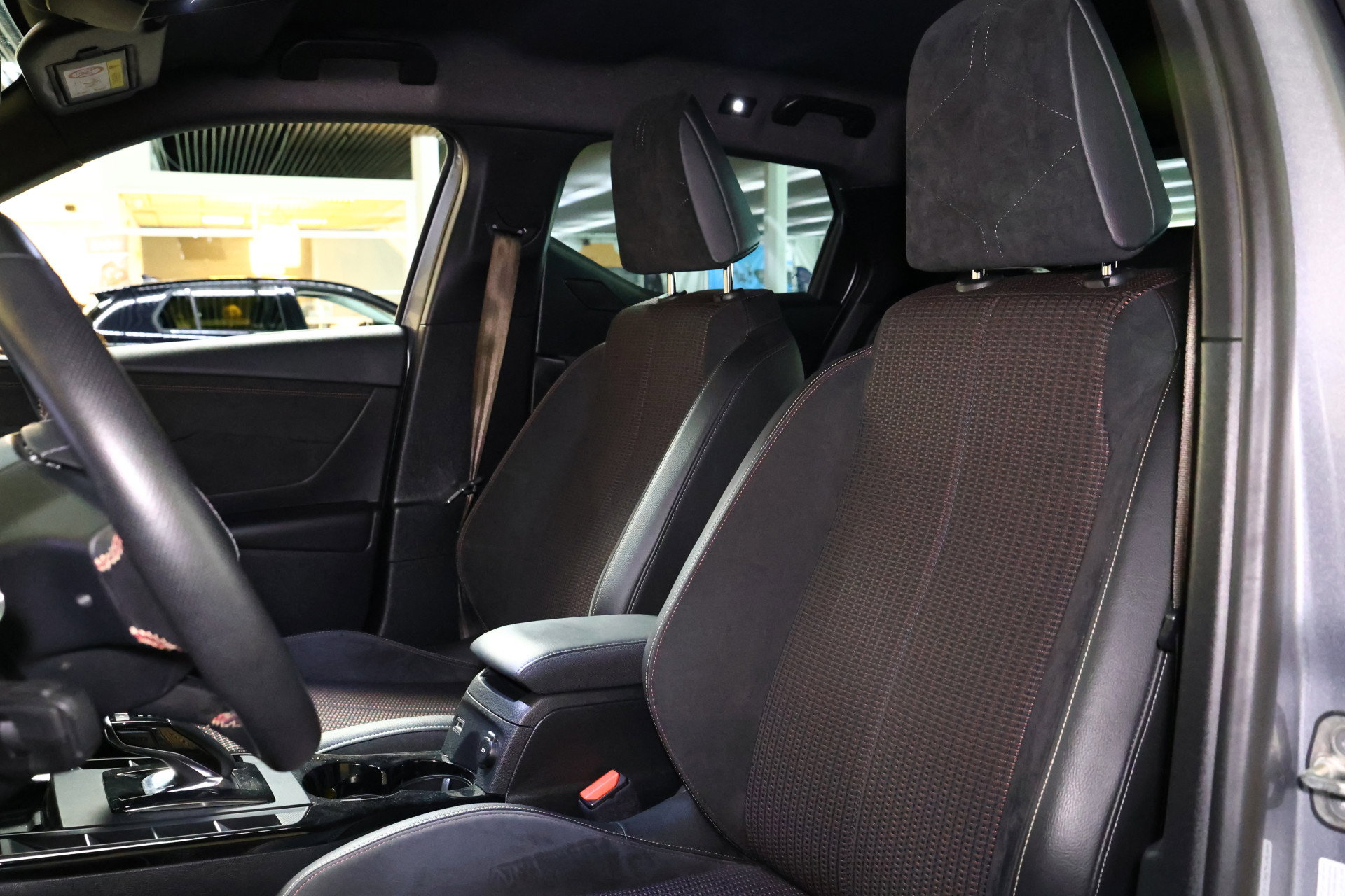 DS Crossback E-Tense PERFORMANCE AVM VIRTUAL NAVI HEADUP CLIMA STOELVW PARKASS. "20 - foto 18