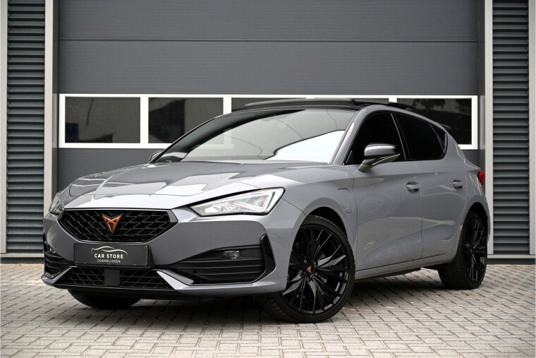 Foto van CUPRA Leon 1.4 e-Hybrid VZ 245 PK / PANO / DCC / SFEER / ACC / BLACK STYLE / NARDO GREY / MOTORSOUND
