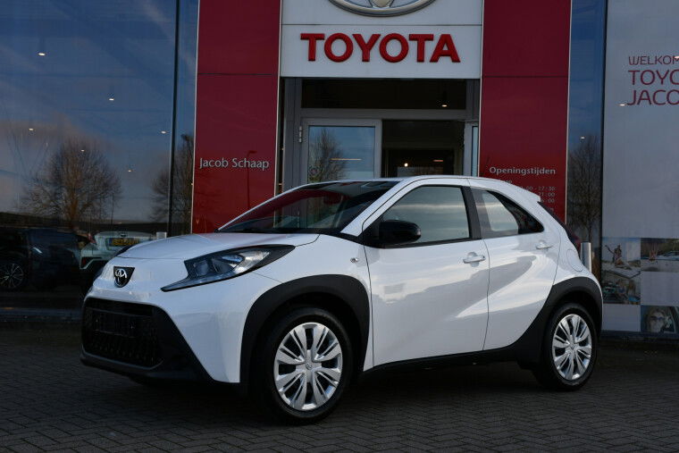 Foto van Toyota Aygo X 1.0 VVT-i MT Play 72pk