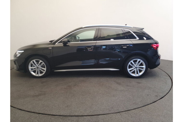 Audi A3 Sportback 40 TFSI e 204pk S-Line Virtual cockpit, PDC, ACC