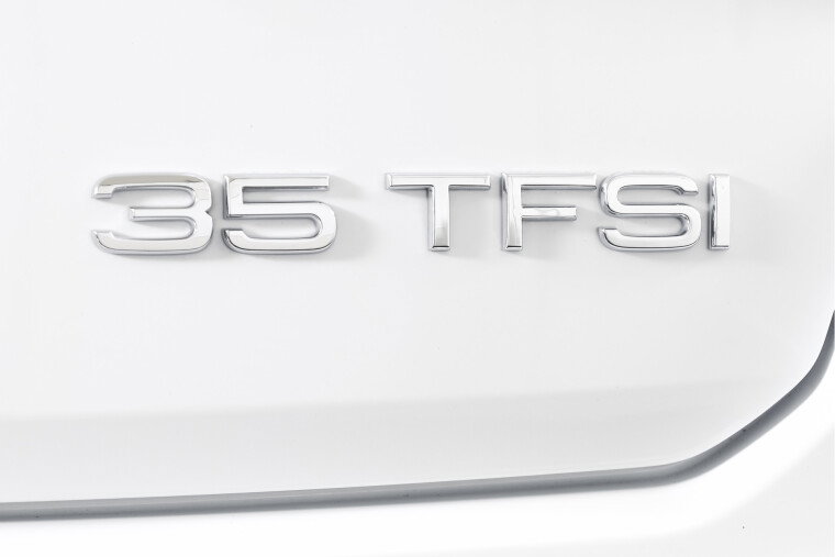 Audi - Q2