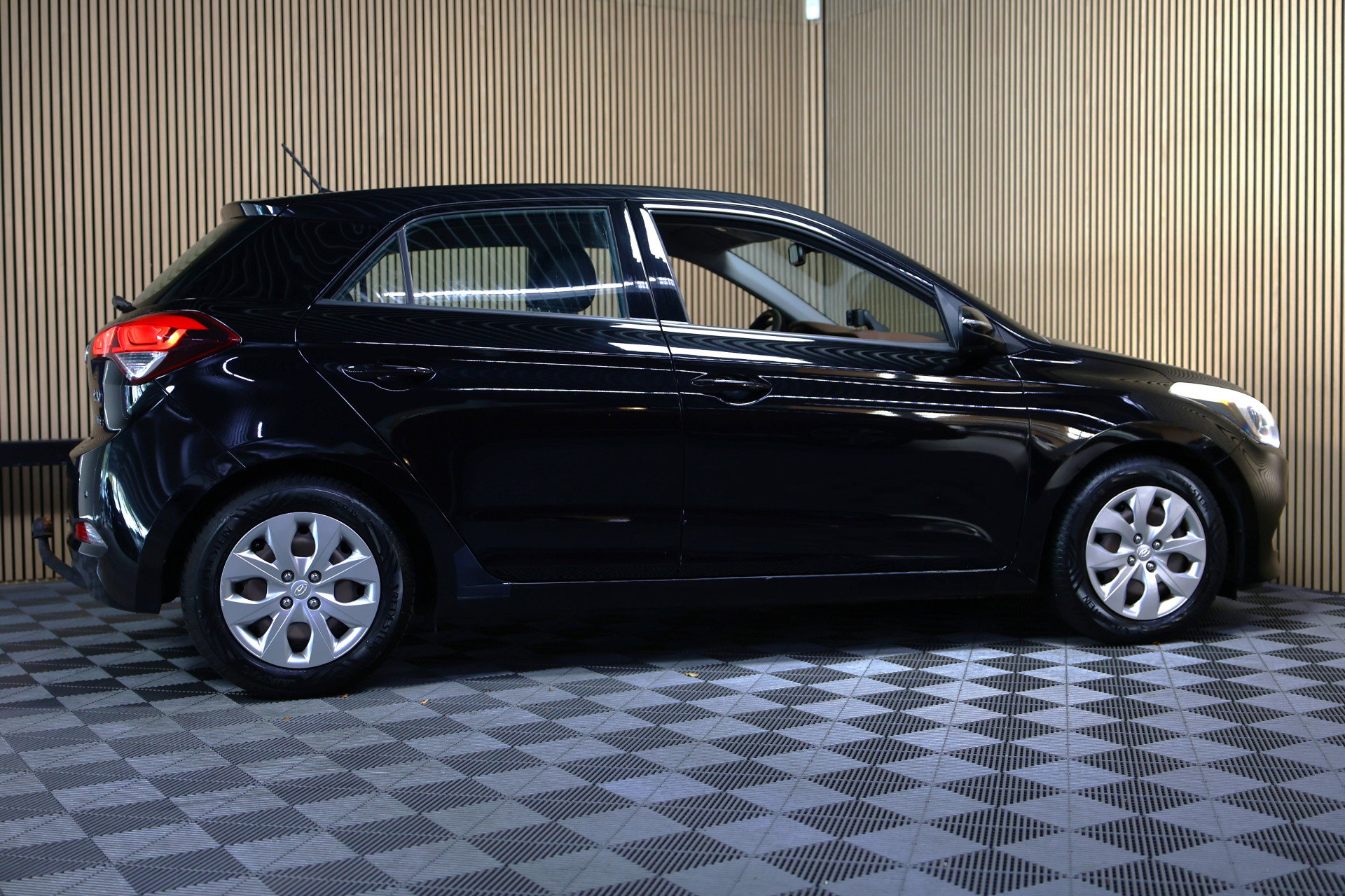 Hyundai 1.2 HP i-Motion Comfort CRUISE CLIMA BT THAAK NAP '15 - foto 6