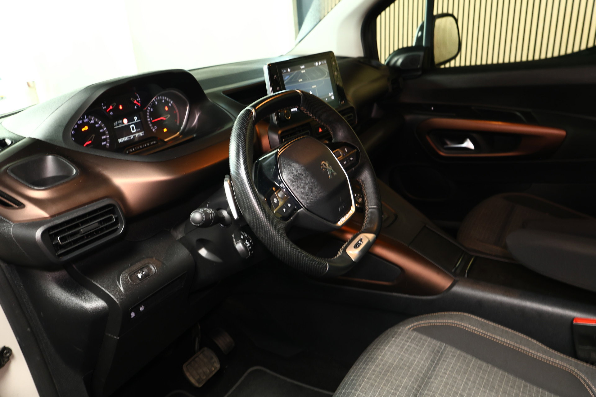 Peugeot 1.2 Puretech GT-Line AUT CARPLAY CAM NAV PANO DAB STOELVW '21 - foto 10