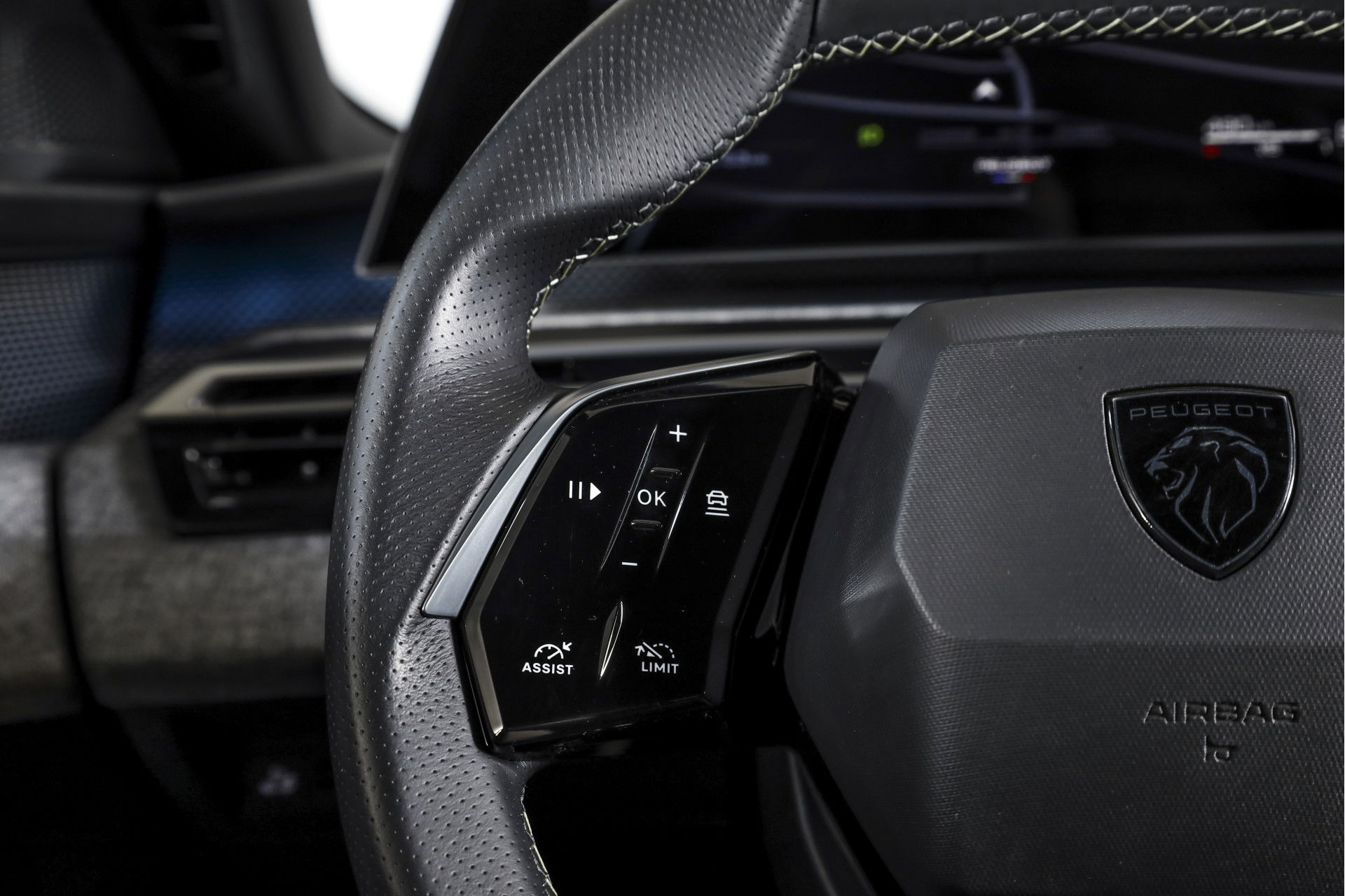 Peugeot - 3008