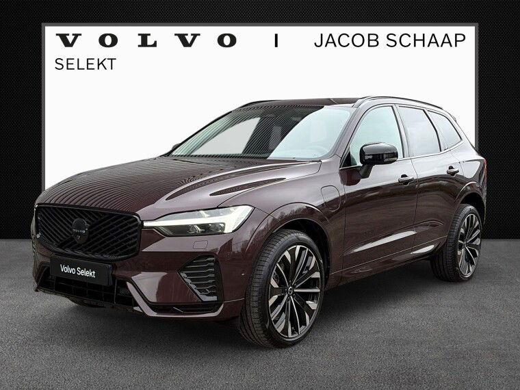 Foto van Volvo XC60 T6 350PK Plug-in hybrid AWD Ultra Dark