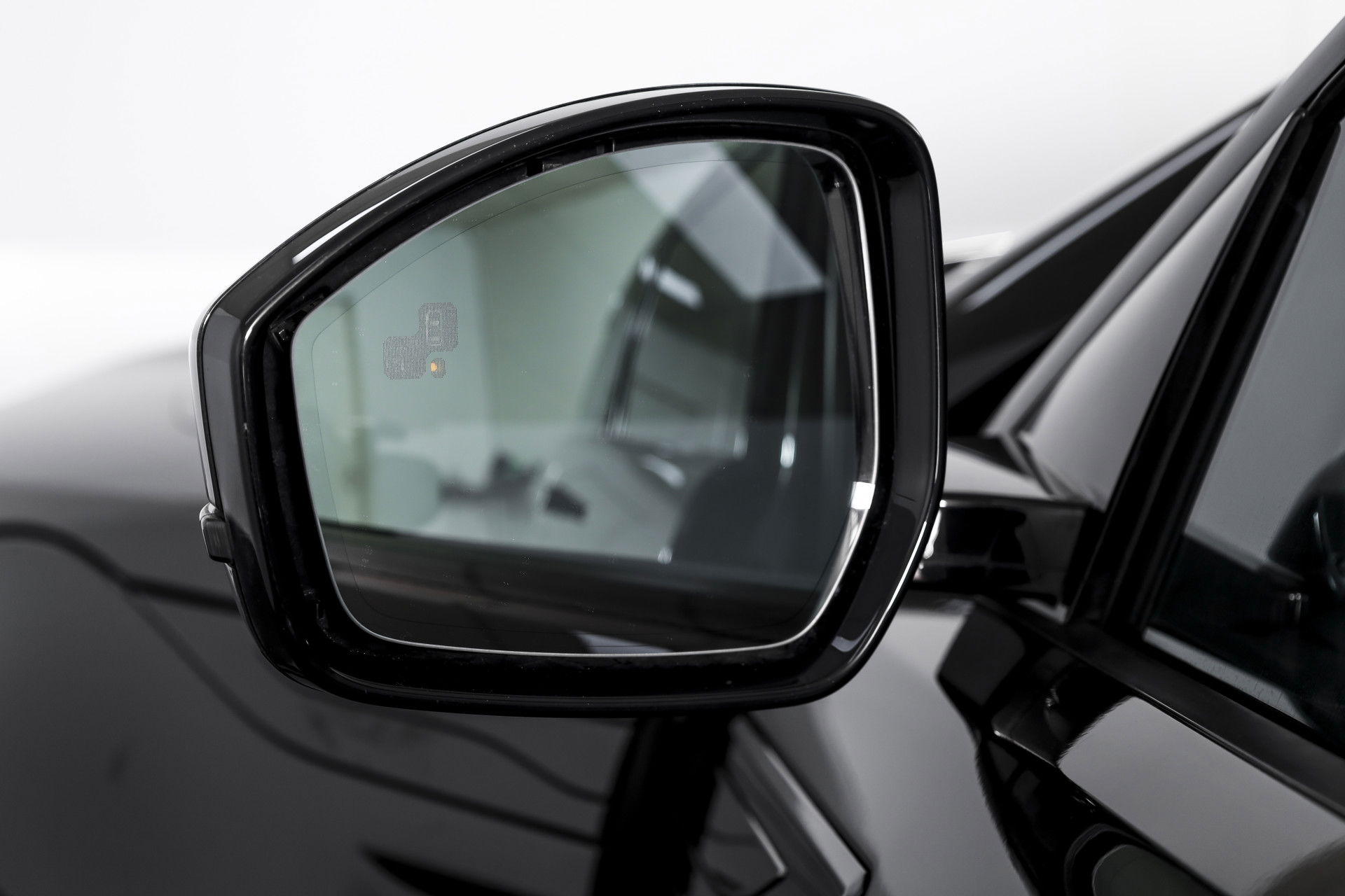 Land Rover - Range Rover Evoque