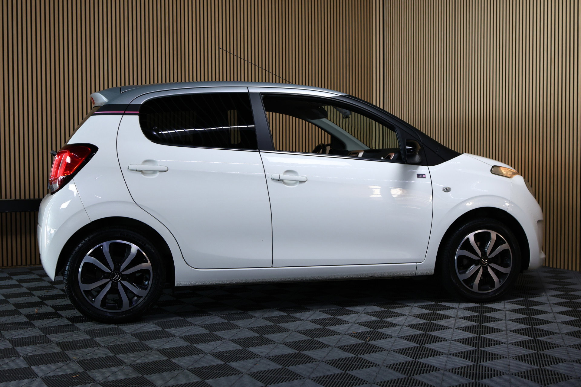 Citroën 1.0 VTi Elle AVM CARPLAY NAVI CLIMA CAMERA CRUISE BT 2018 - foto 9