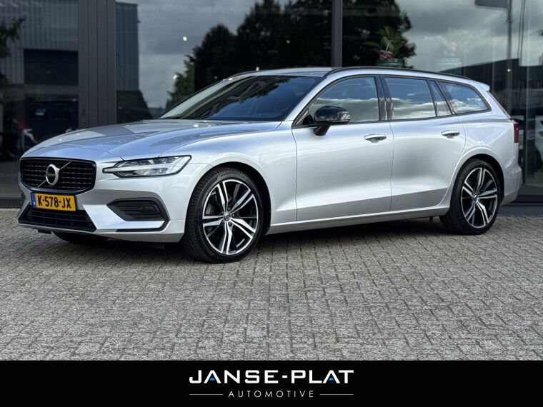 Foto van Volvo V60 2.0 B3 AUT Momentum Advantage
