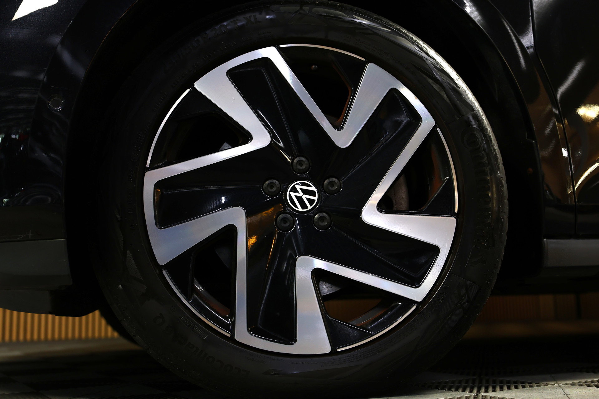 Volkswagen 1st Max 77kWh BTW | Elek. Deuren | Leder | 360° | Trekhaak - foto 4