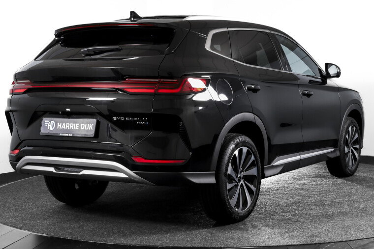 BYD - SEAL U