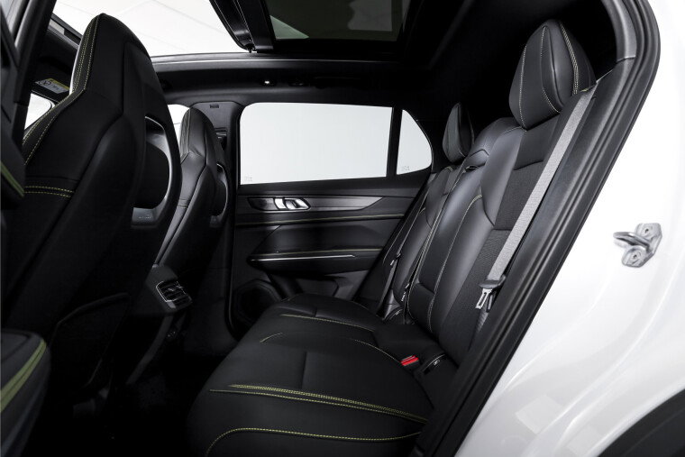 Lynk & Co - 01