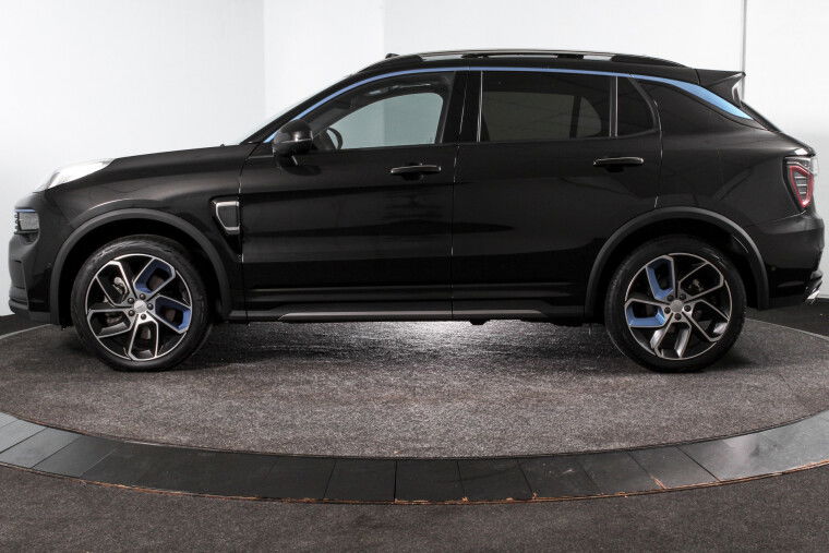 Lynk & Co - 01