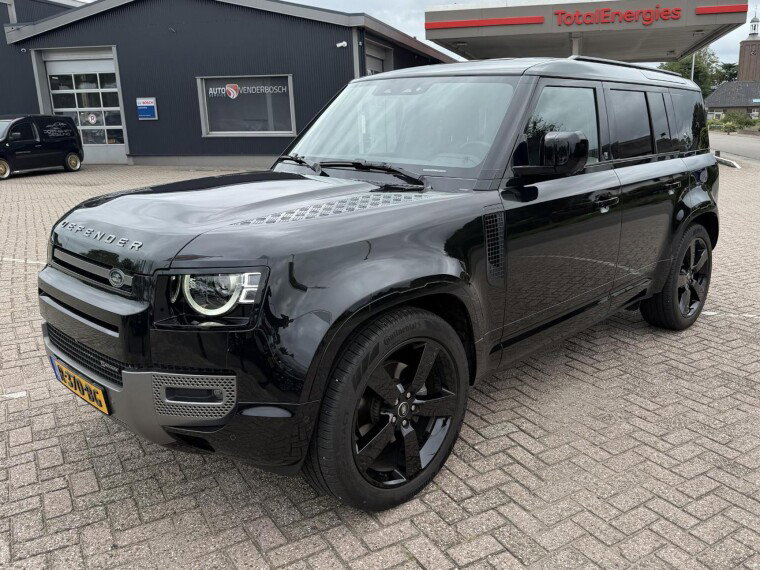 Land Rover Defender 110 3.0 D250 110 XS Edition 7p.