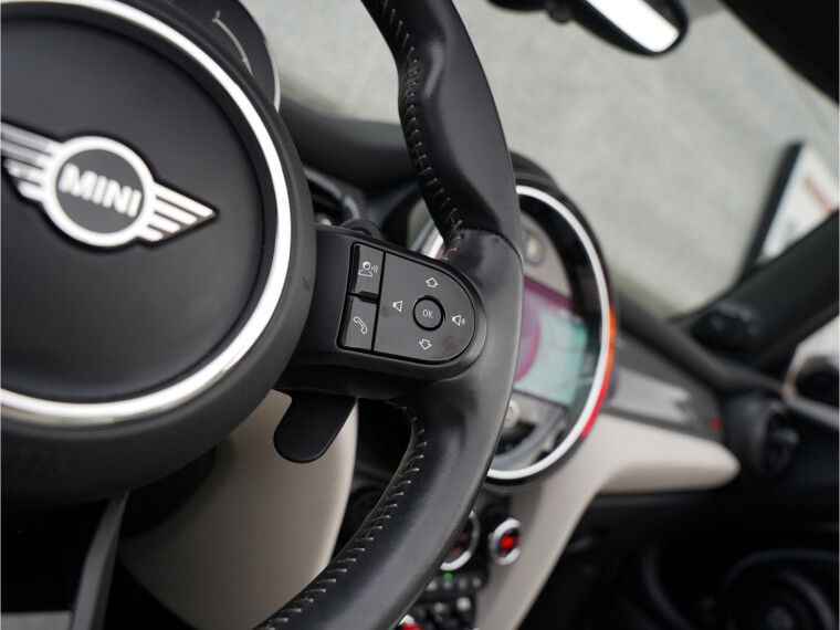 Schakelmogelijkheid aan stuurwiel